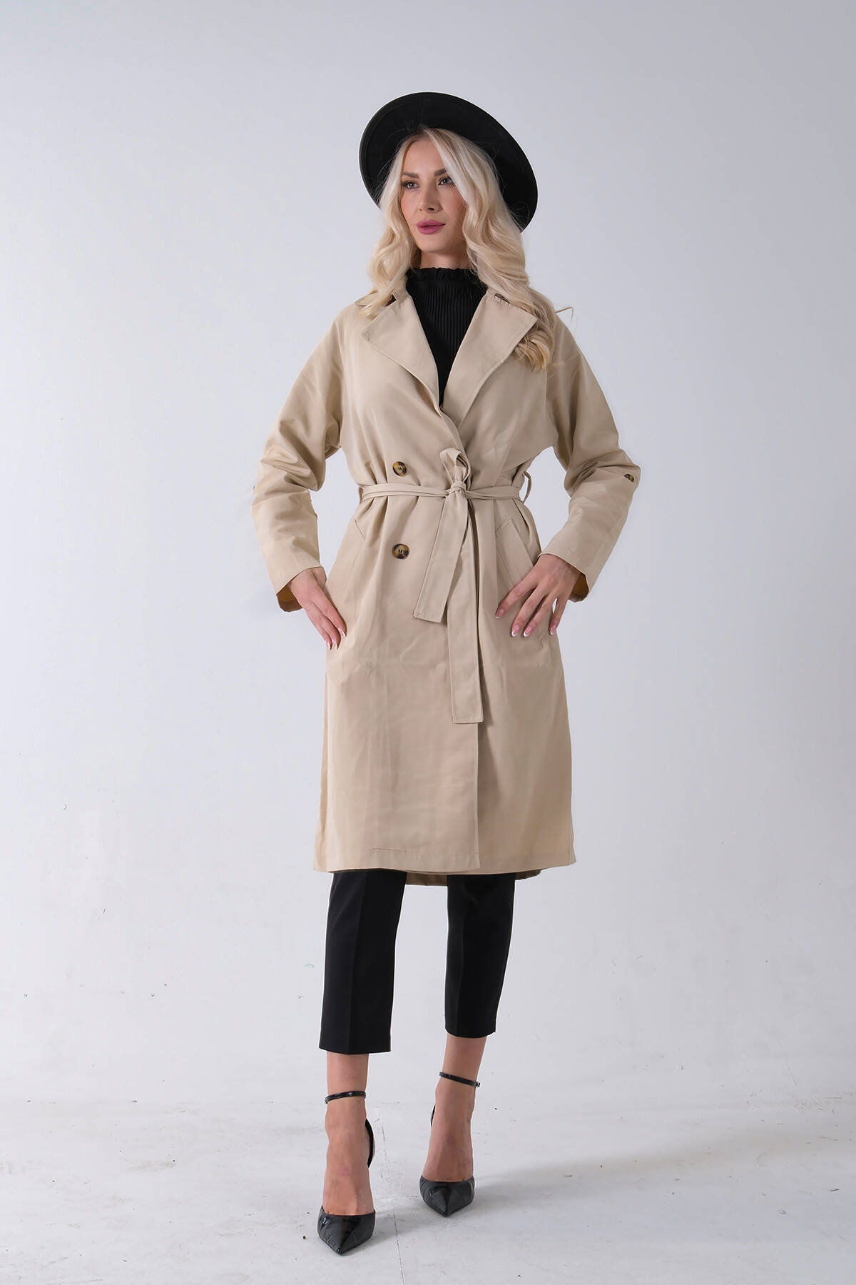 Bej Önden Düğme Kapamalı Yandan Cepli Kuşaklı Uzun Trenç 4200823.55 Bej