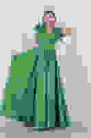 Benetton Omuzları Çiçek Detaylı V Yaka Saten Abiye 1302049.435 