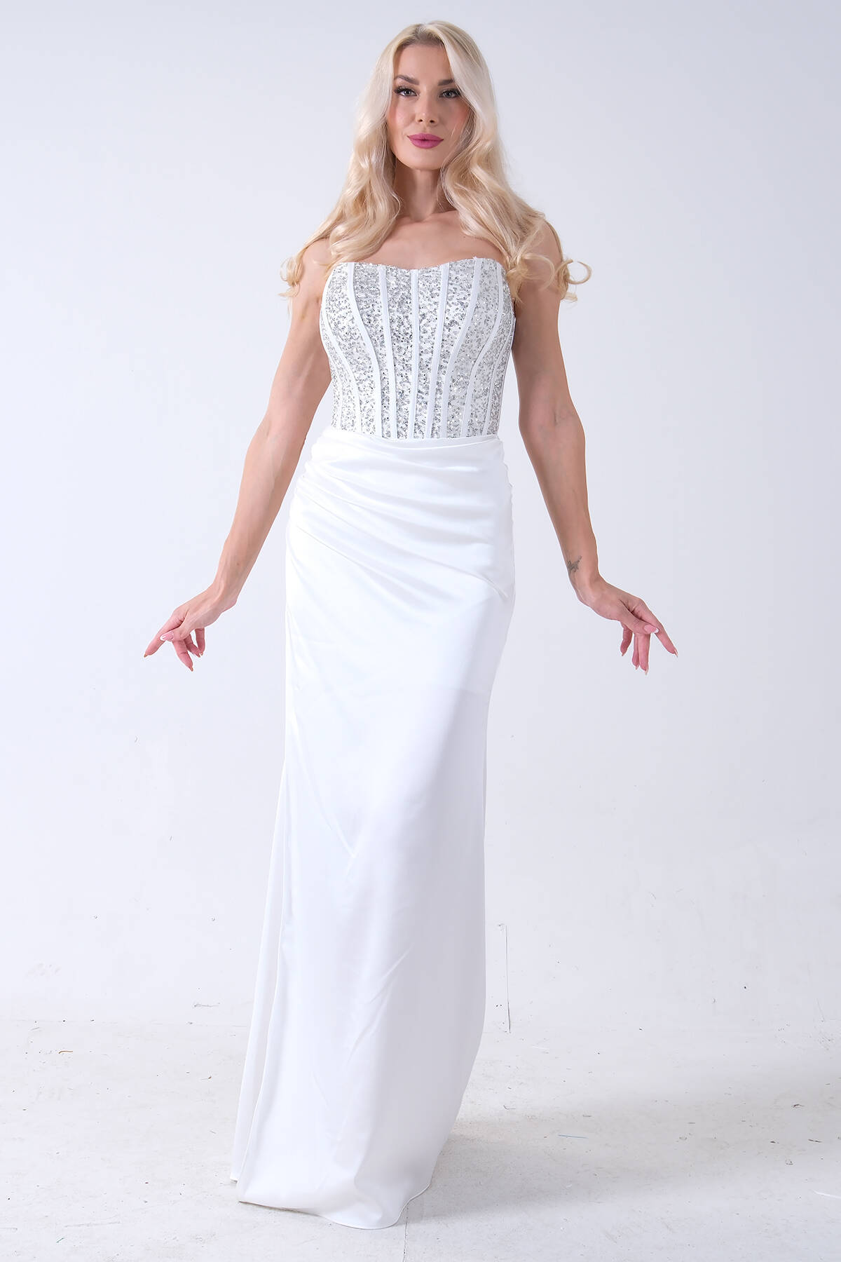 Beyaz Göğüs Pul ve Taşlı Saten Abiye 9705294.15 - Ardanewline (1)