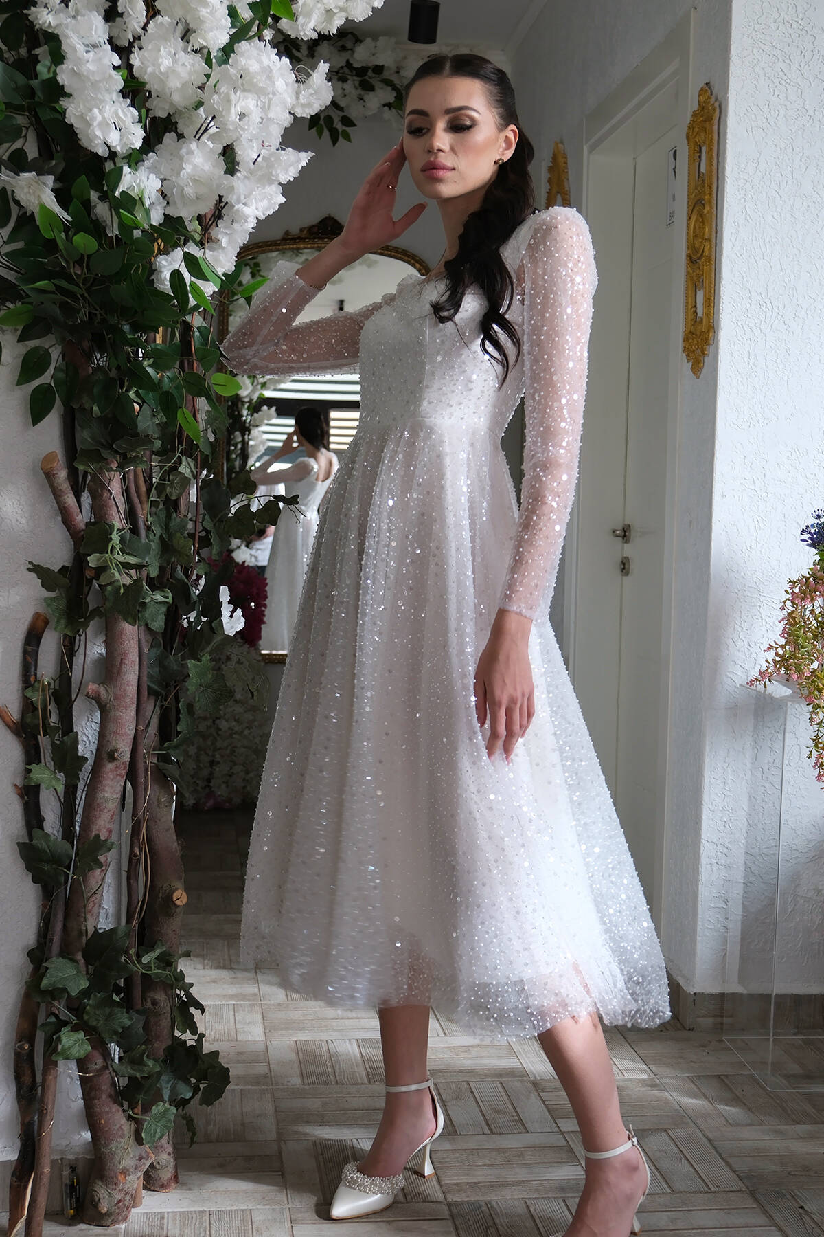 Beyaz Kare Yaka Pul Payetli Midi Boy Abiye 6502491.15