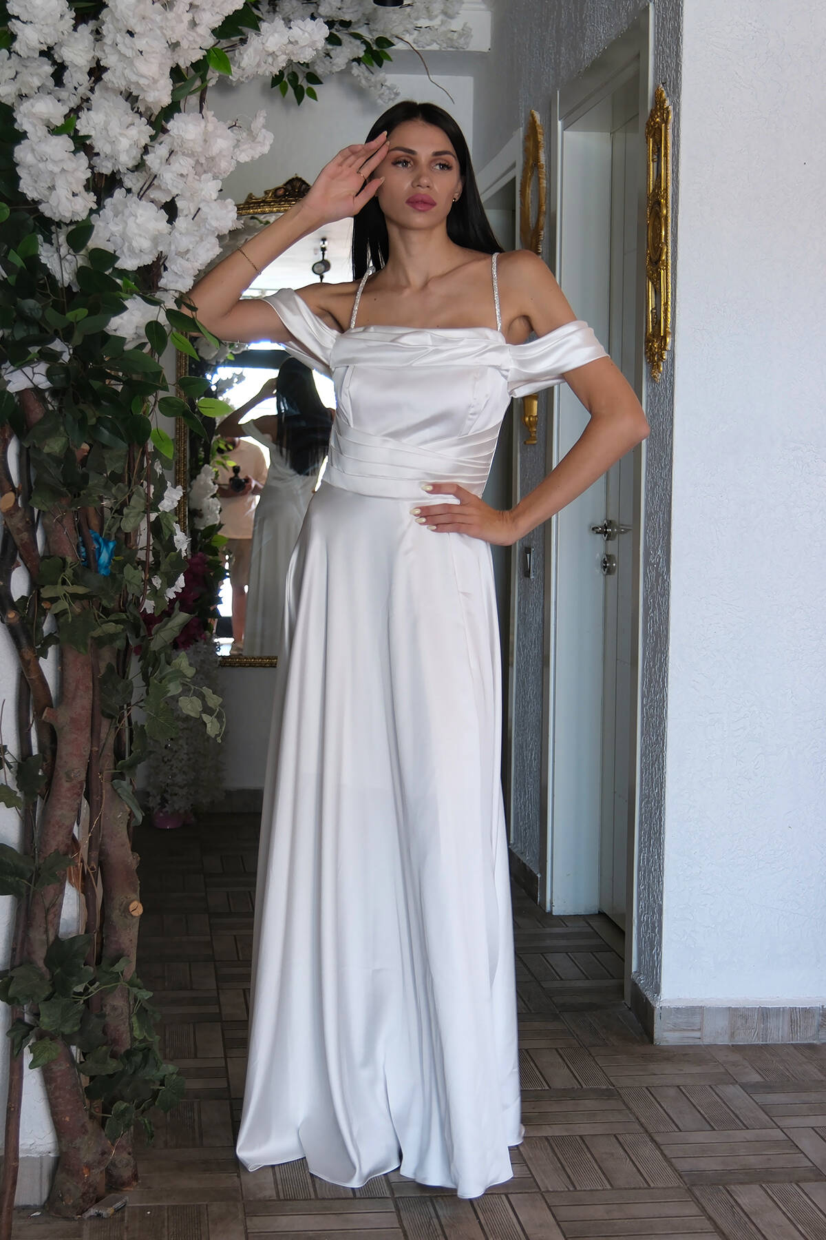 Beyaz Taş Askılı Düşük Kol Saten Abiye 0806118.15 Beyaz