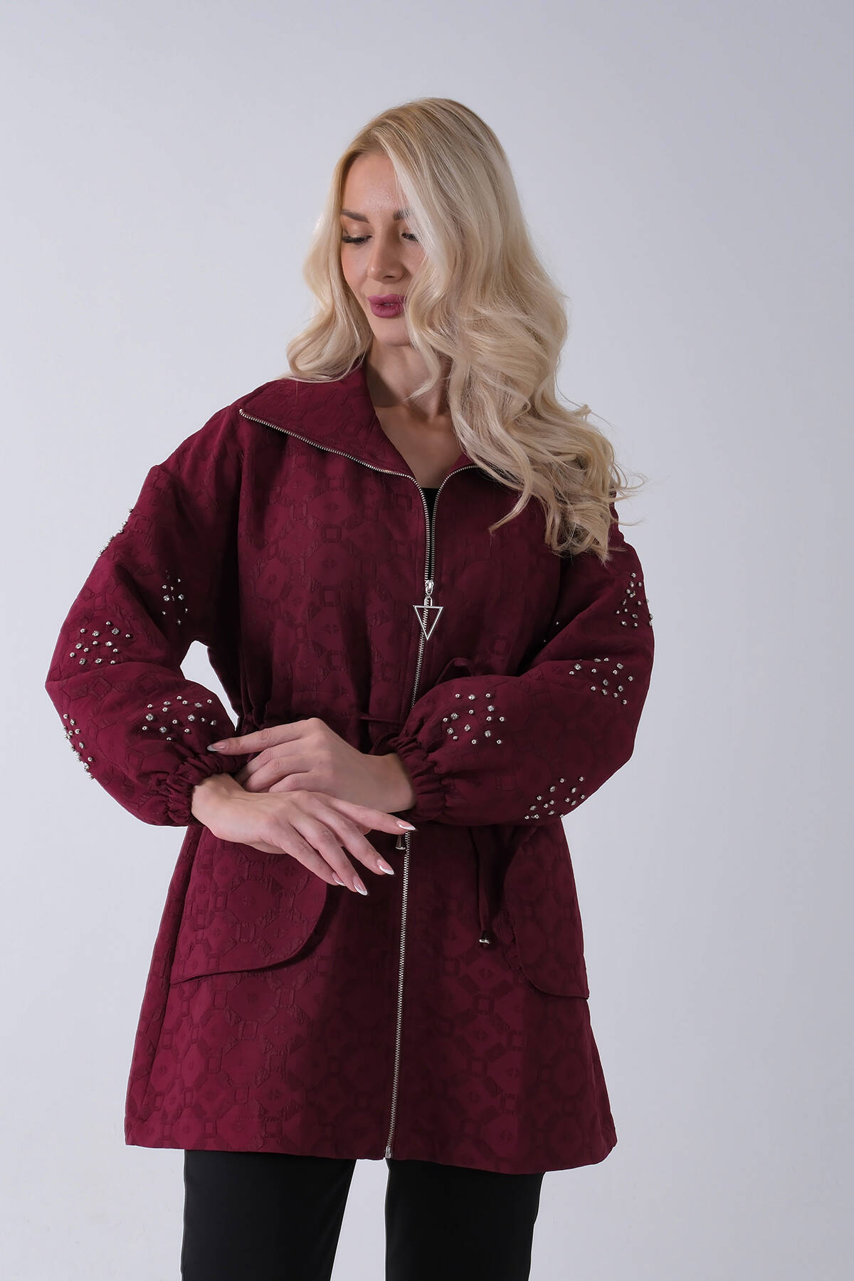 Bordo Üzeri Taş Detaylı Yandan Cepli Trenç 940140177.04 - Ardanewline (1)