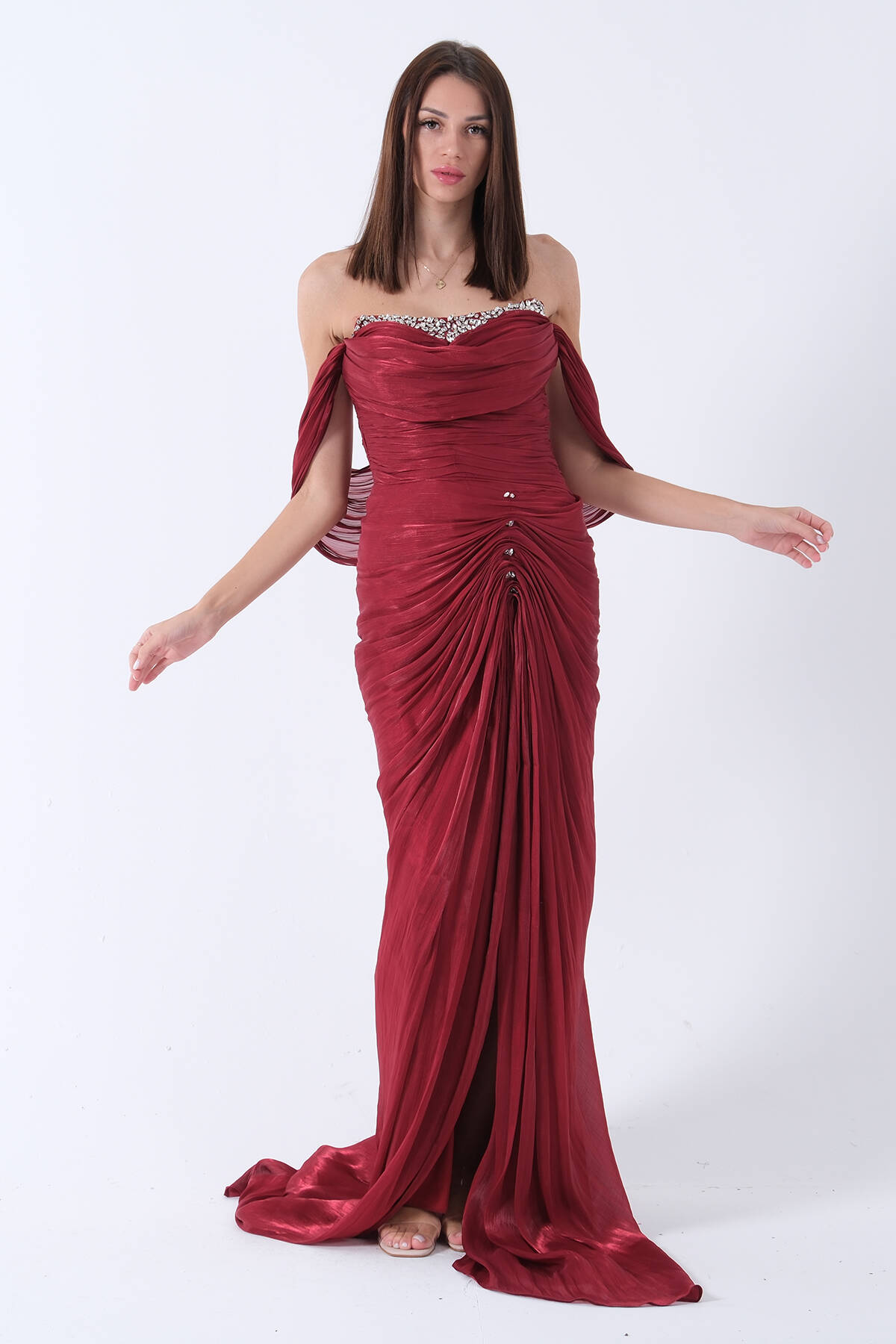 Bordo Yaka Taş Detaylı Düşük Omuz Abiye 9705906.04 