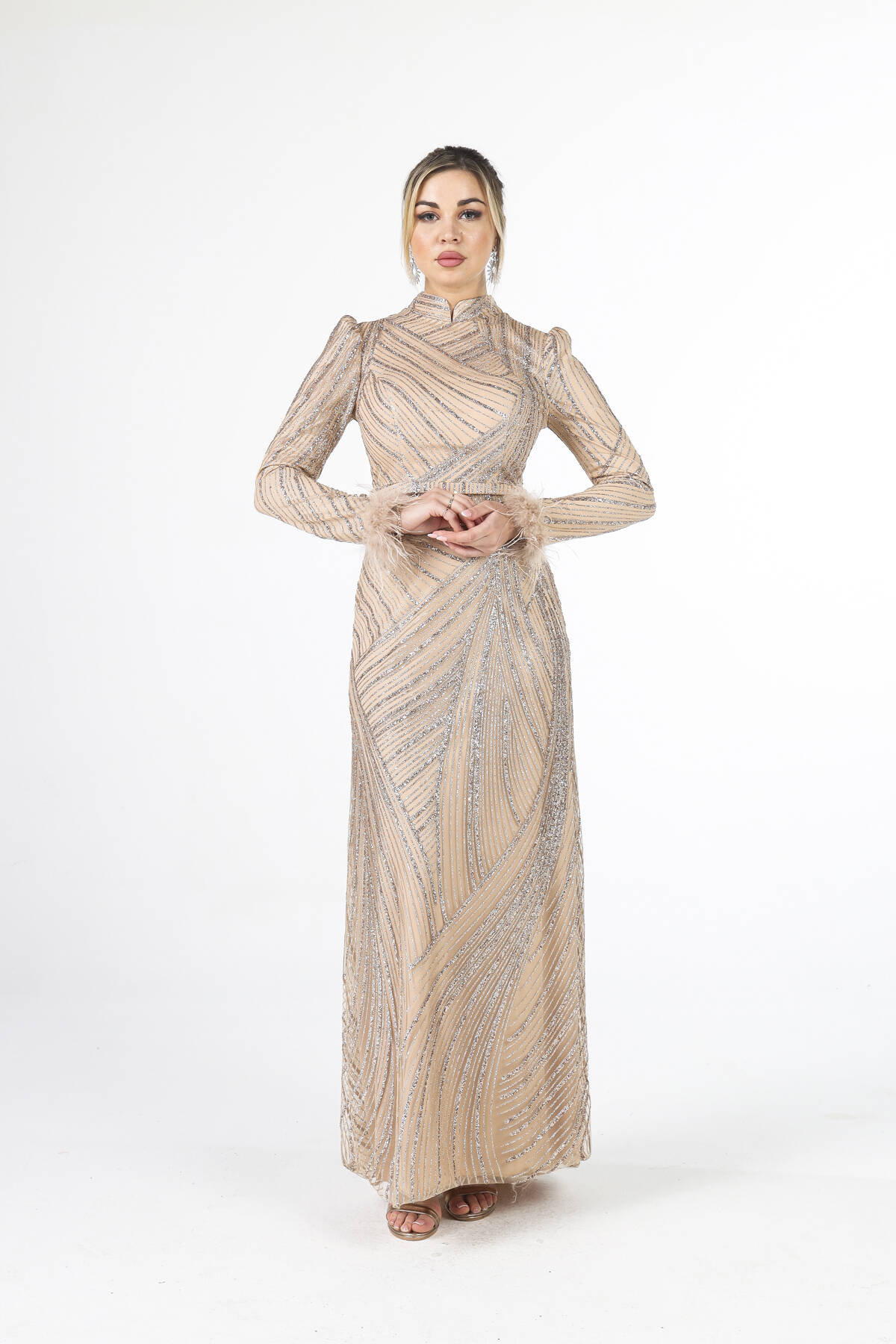 Gold Kol Uçları Tüylü Abiye Elbise 6502437.122 