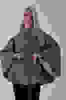 Gri Önü Düğme Kapamalı Kemerli Yakası Kürklü Panço 47122714.06 Gri