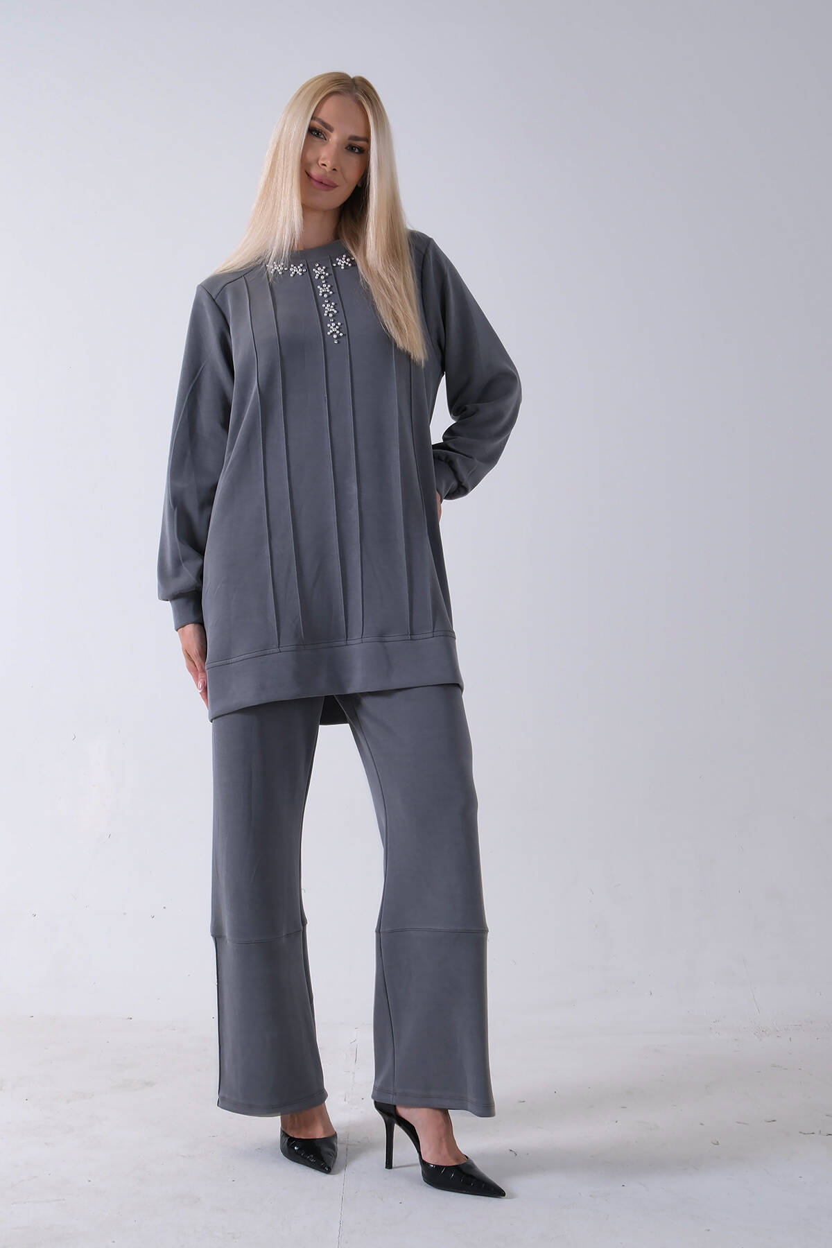 Gri Yaka ve Pantolon Paçası Taş Detaylı Tunikli Takım 4703048.06 - Ardanewline (1)