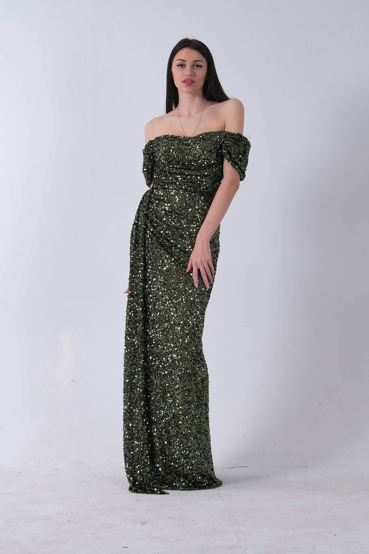 Haki Kadın Omzu Açık Payetli Yırtmaçlı Uzun Abiye Elbise 9705544.23 Haki