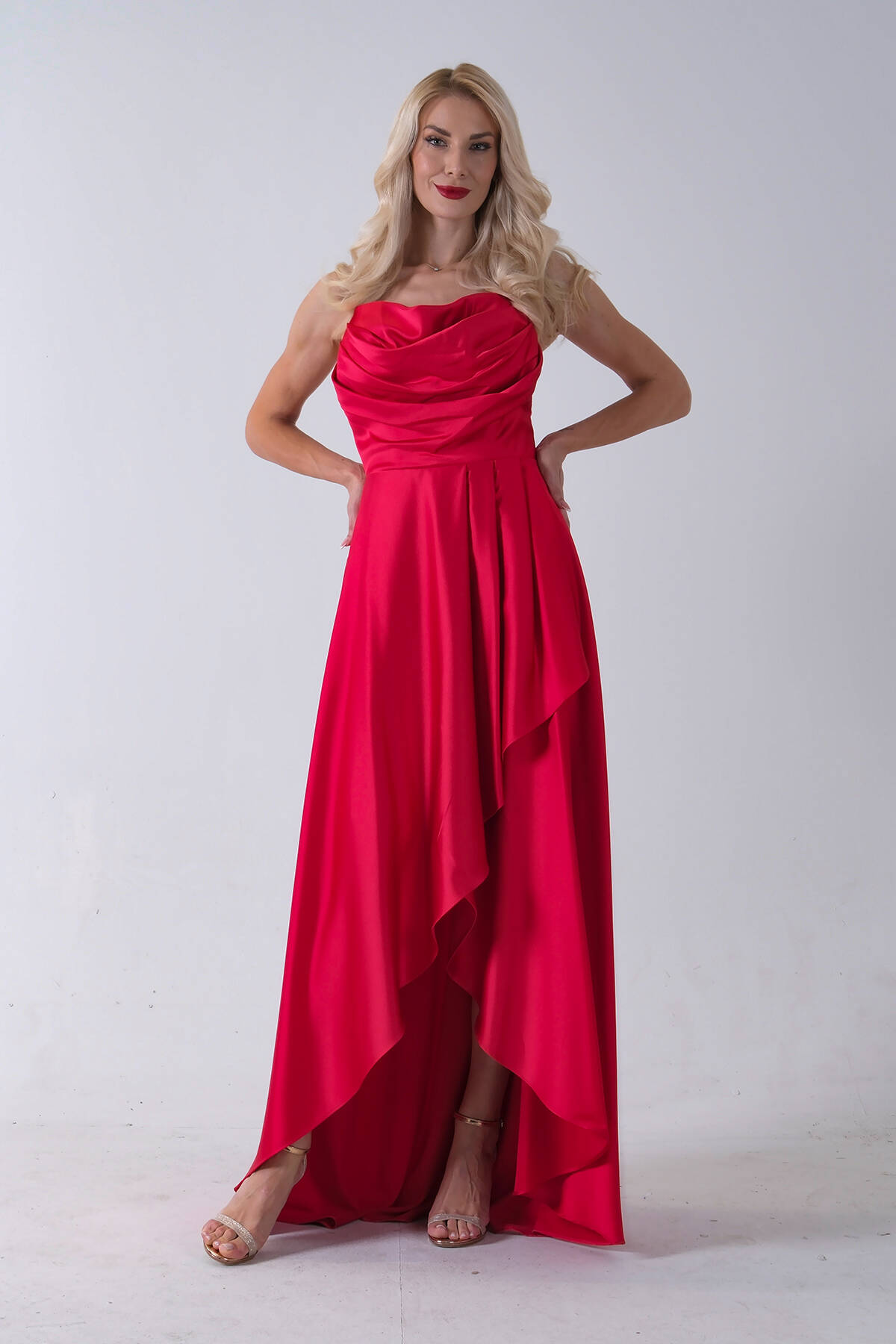 Kırmızı Yırtmaç Detaylı Saten Abiye Elbise 4522348.08 