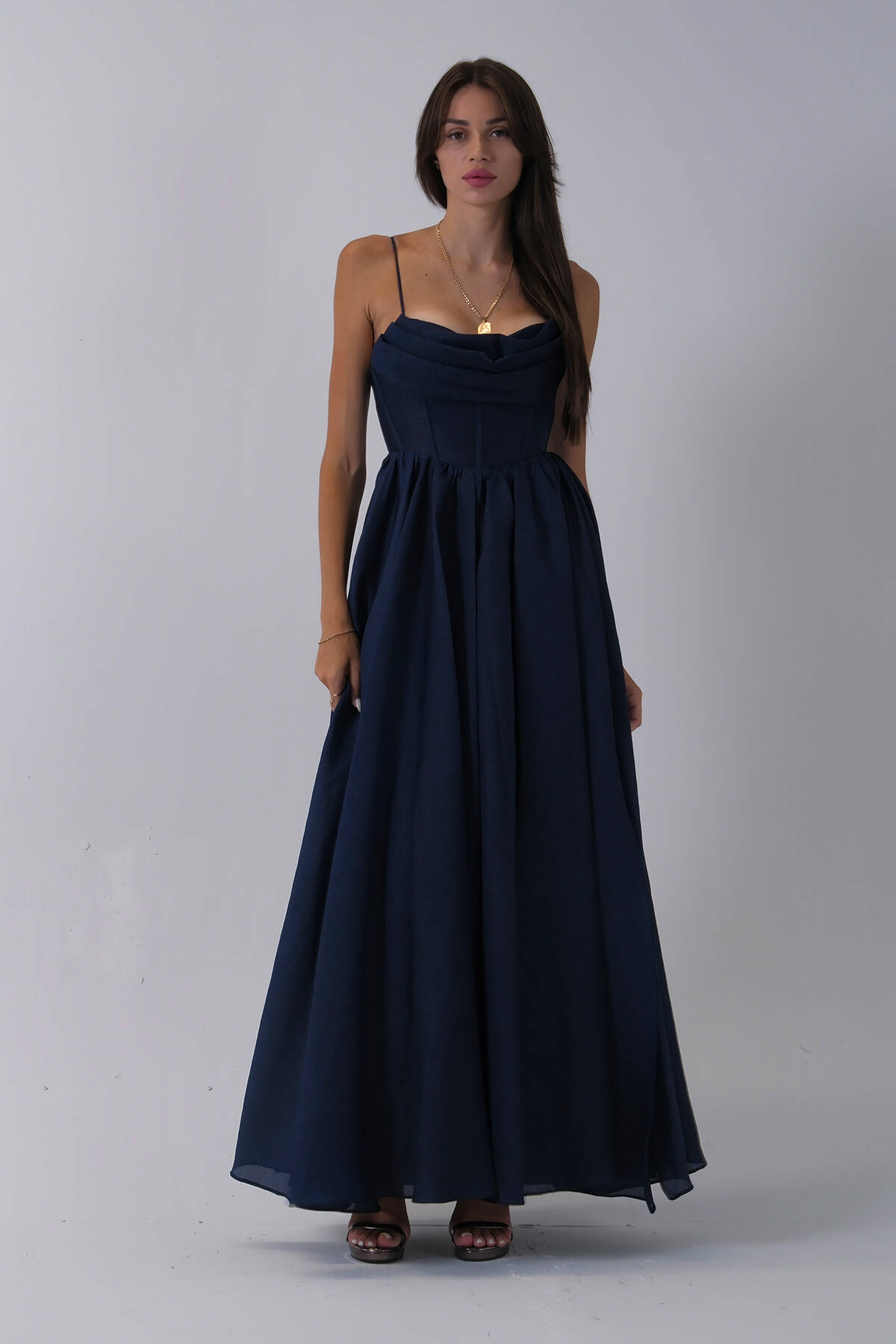 Lacivert İnce Askılı Uzun Şifon Abiye Elbise 08020031.02 Lacivert