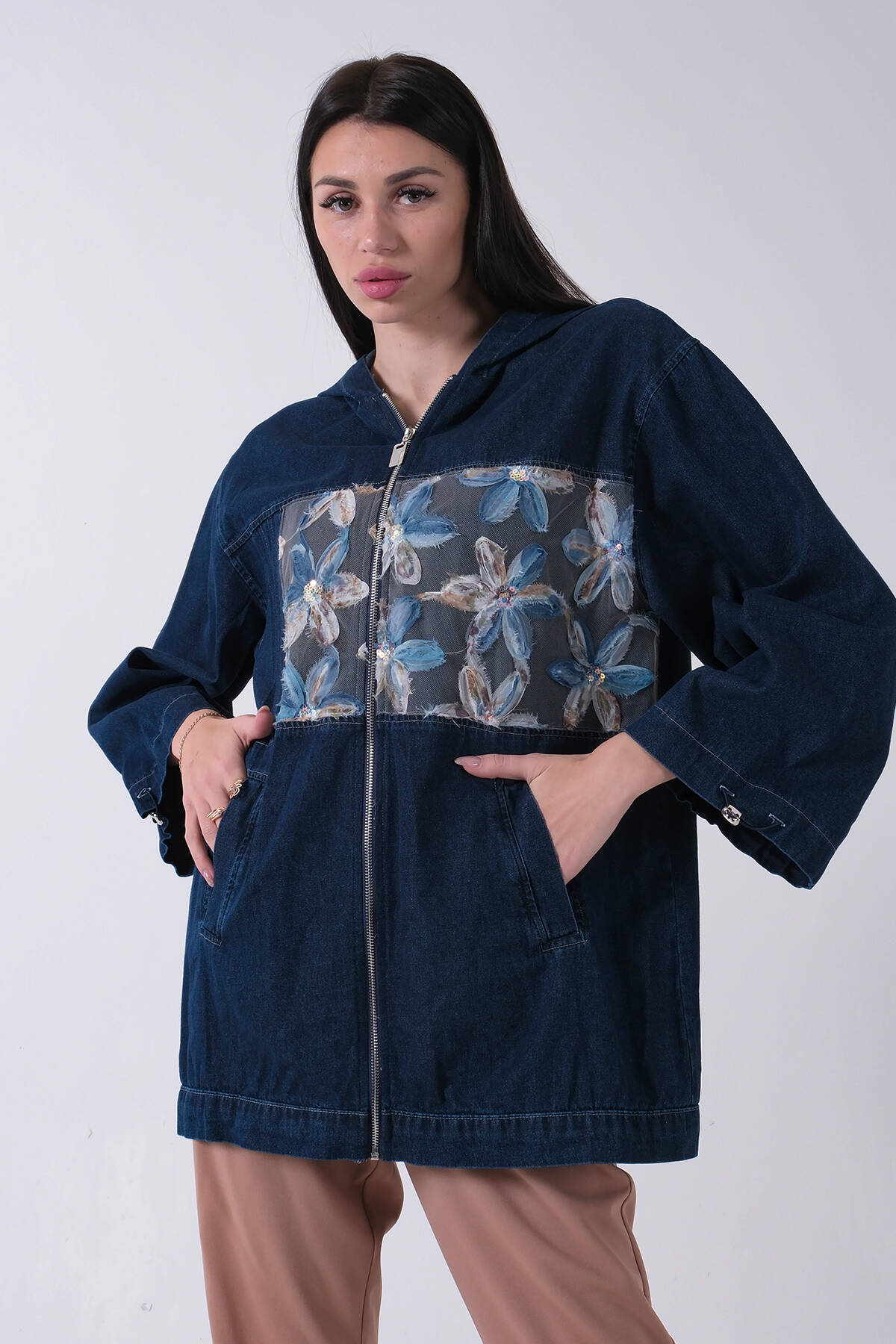 Lacivert Kapüşonlu Önü Çiçek Desenli Kot Ceket 44510672.02 - Ardanewline