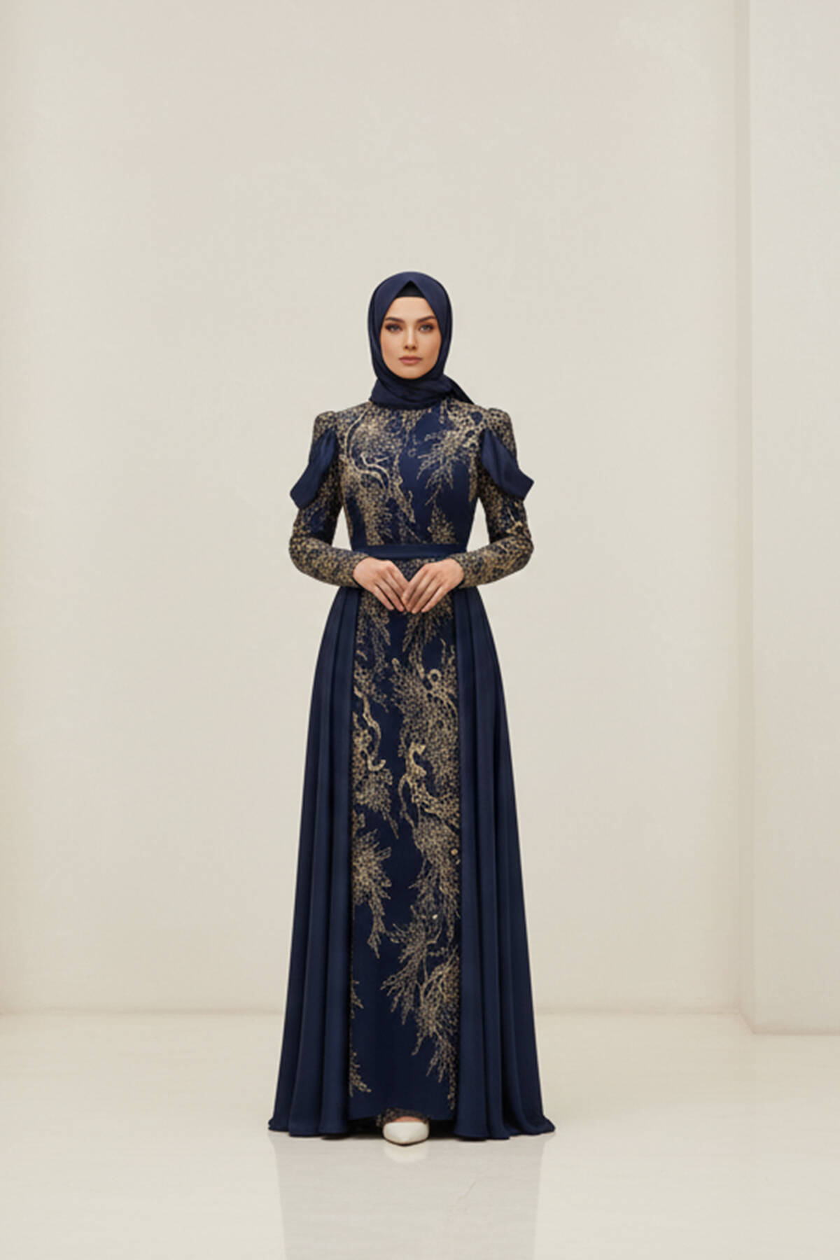 Lacivert Üzeri Taş İşlemeli Bisiklet Yaka Tesettür Elbise 6502502.02 Lacivert