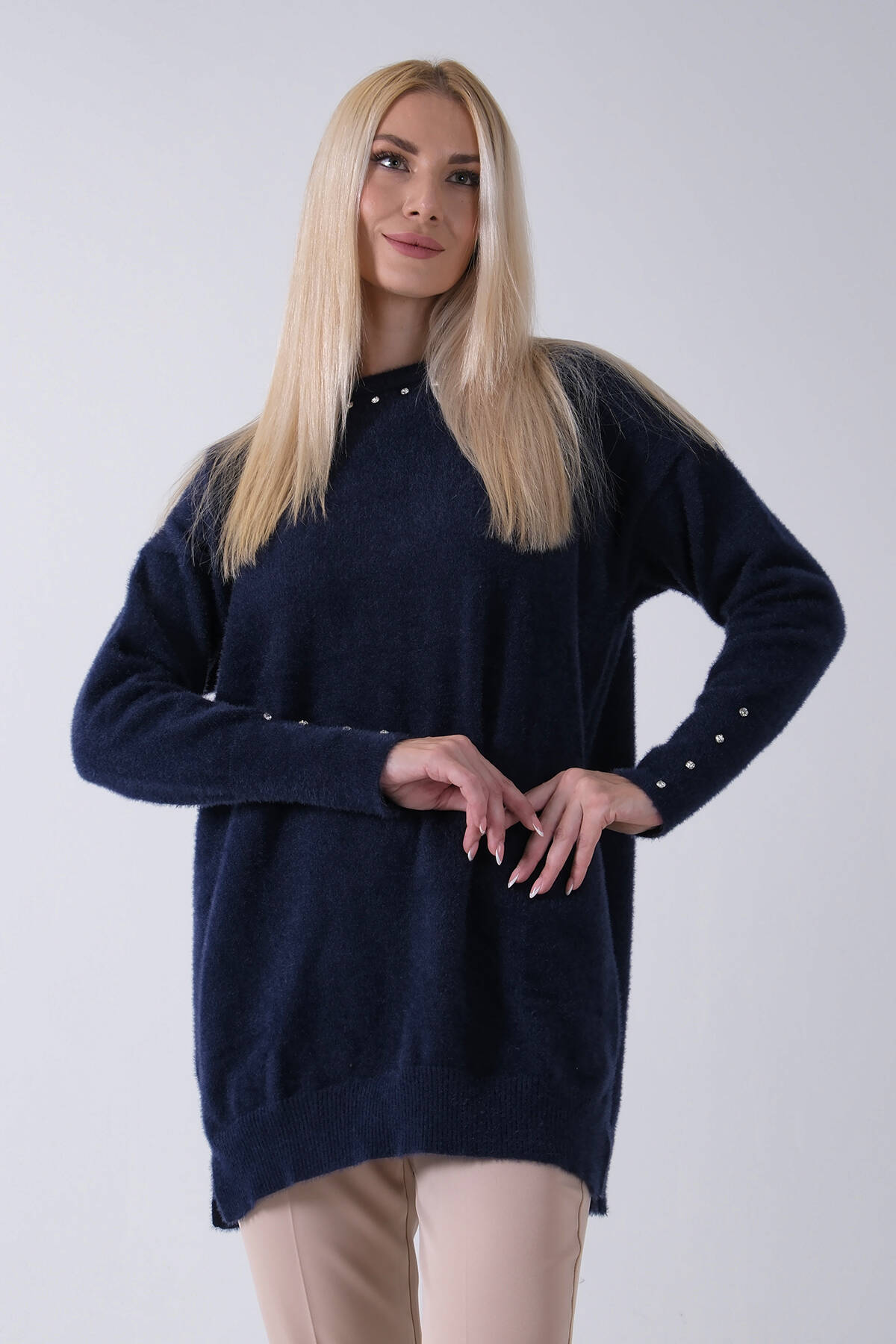 Lacivert Yaka ve Kolları Taş Detaylı Bisiklet Yaka Kazak 44530206.02 - Ardanewline (1)