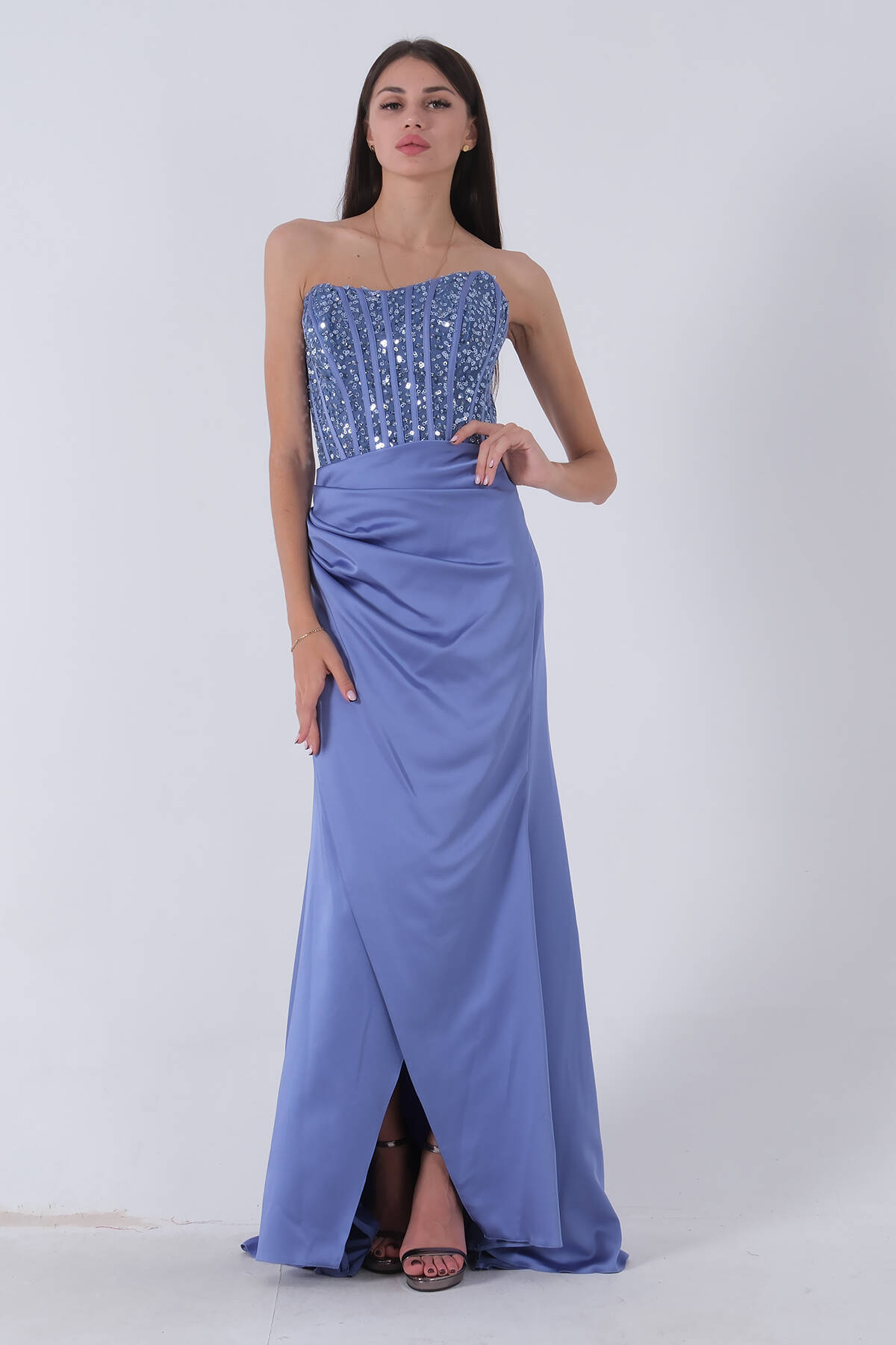 Mavi Göğüs Pul ve Taşlı Saten Abiye 9705294.16 Mavi