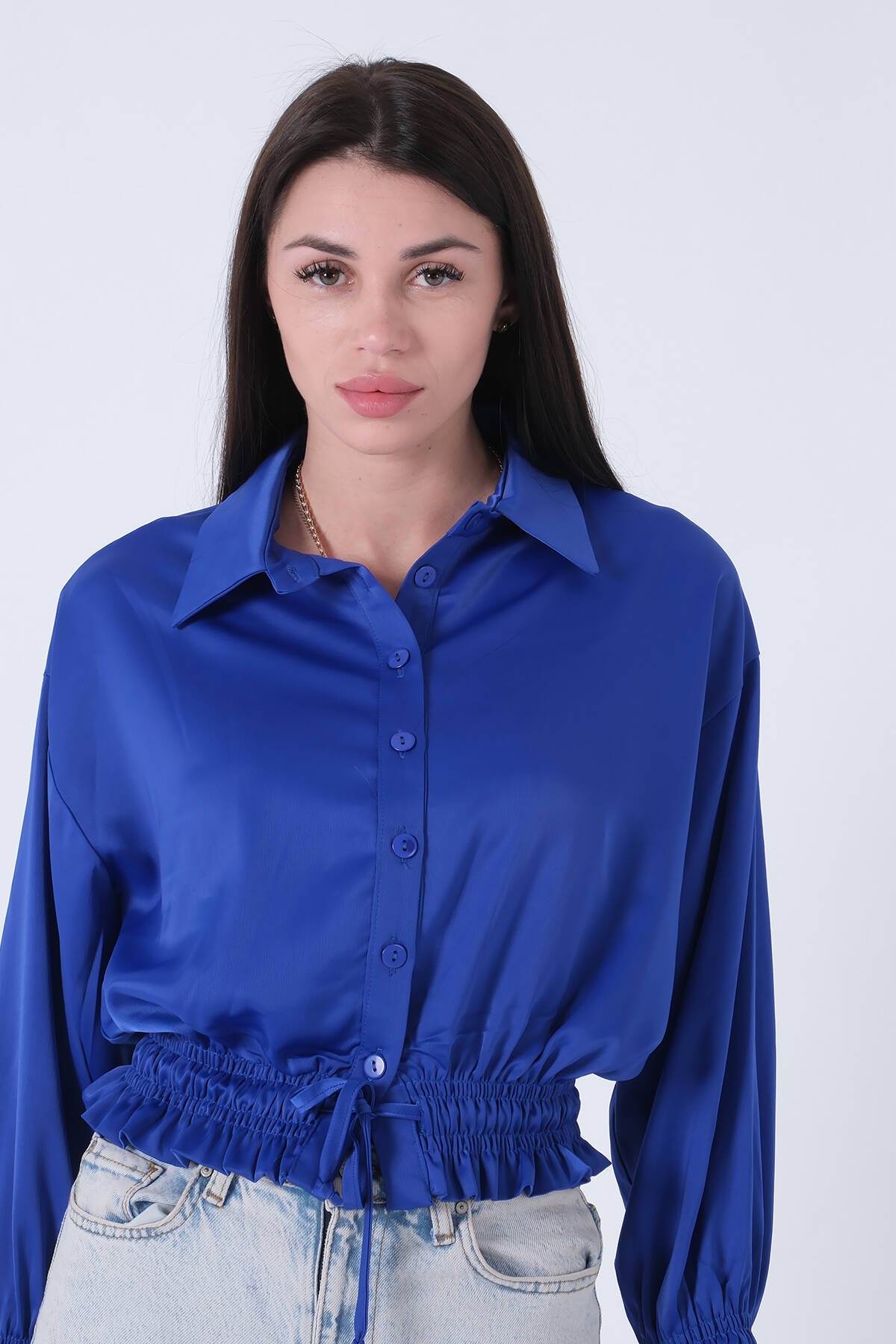 Saks Bel ve Kol Ucu Gipe Detaylı Saten Gömlek 3972863.26 