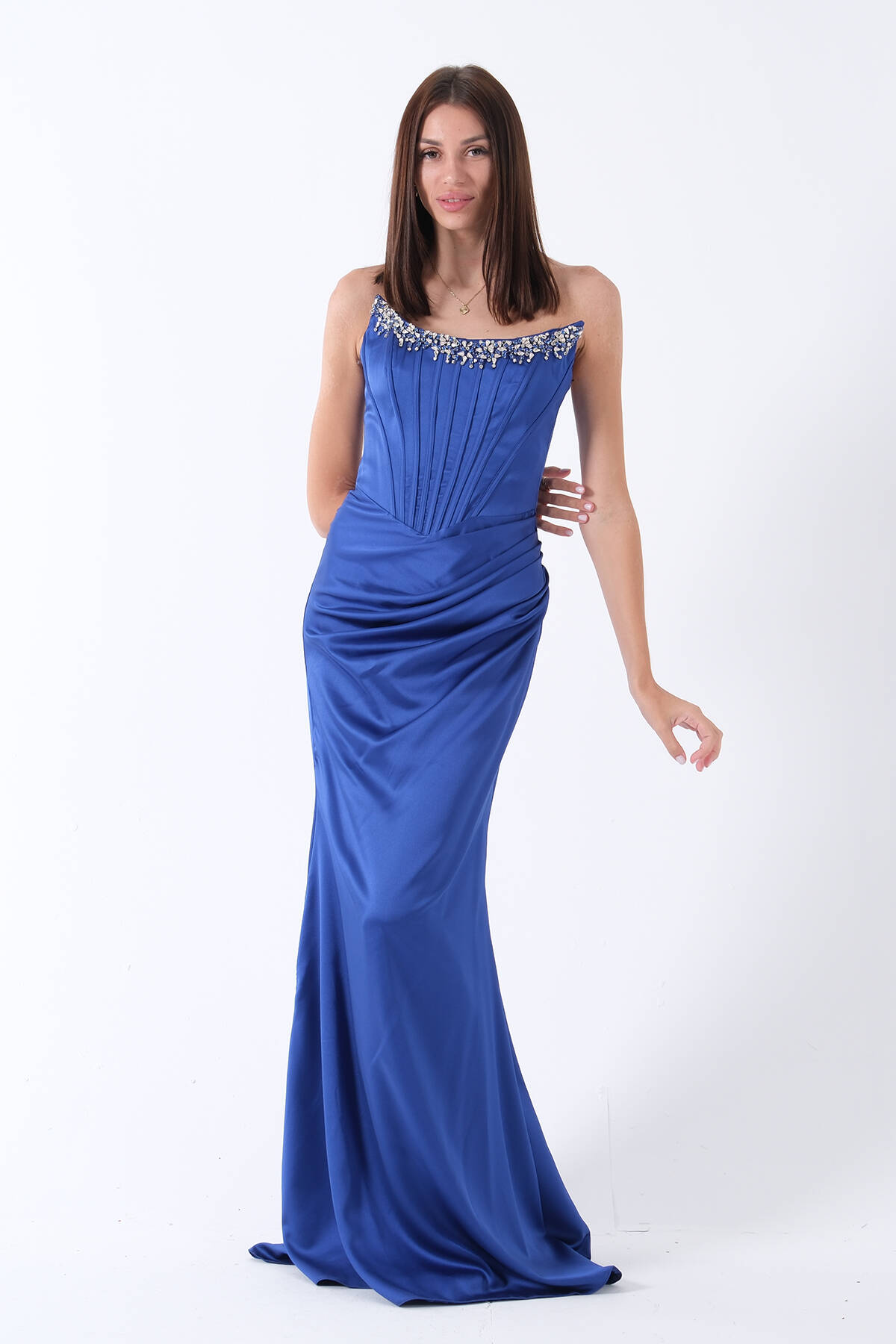 Saks Korsaj Görünümlü Yakası İşlemeli Straplez Abiye 9705875.26 