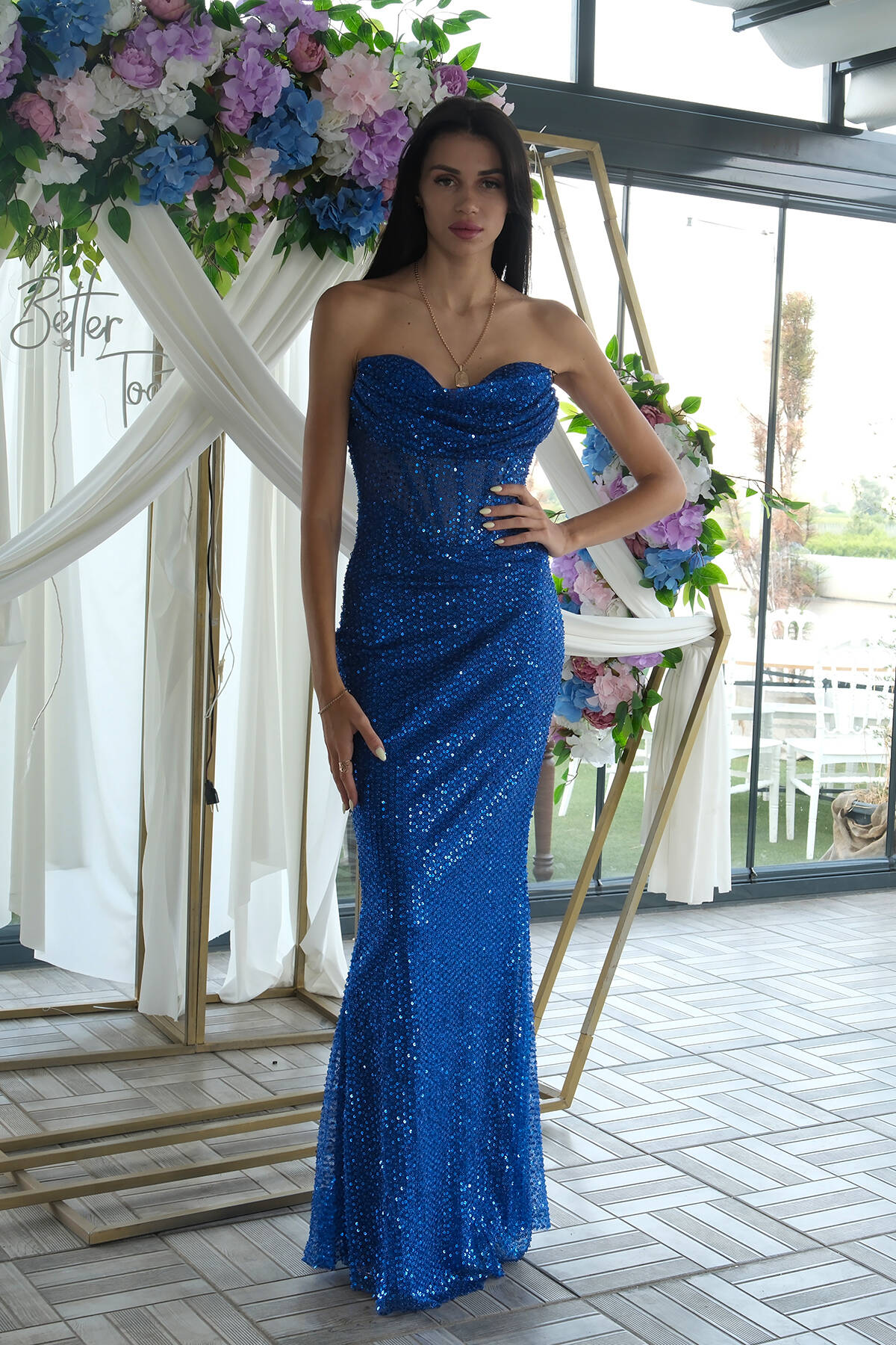 Saks Pul Taş İşlemeli Straplez Balık Abiye 9705304.26 Saks