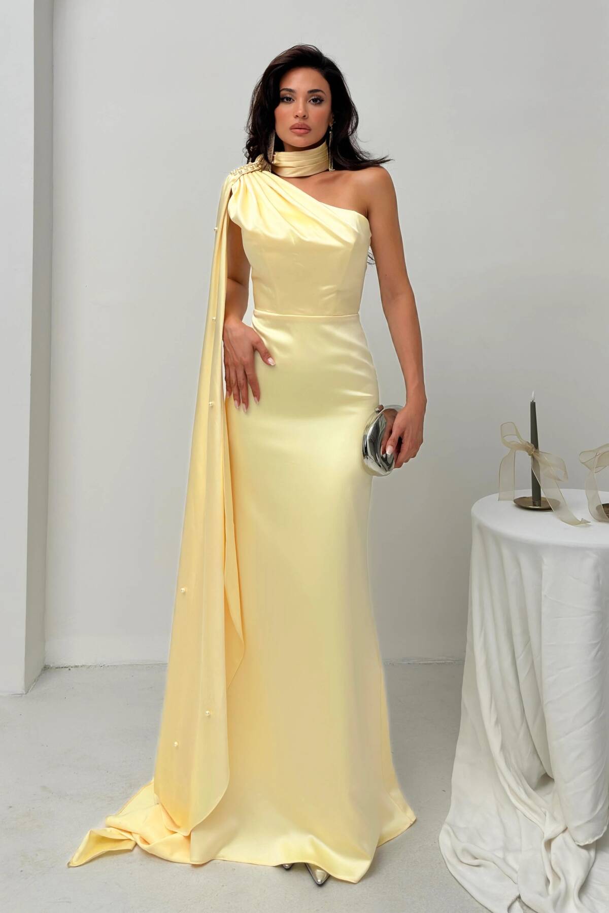 Sarı Yaka Kuşak Detaylı Tek Omuz Abiye 0801099.11 Sarı