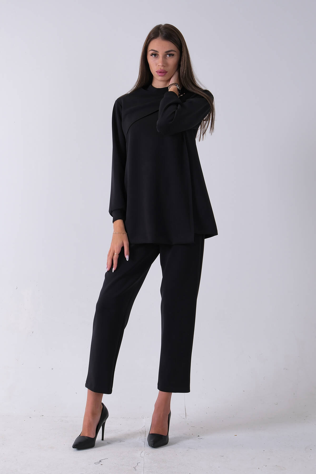 Siyah Bileği Lastikli Tunik Üzeri Detaylı Pantolonlu Takım 4577260.01 - Ardanewline (1)