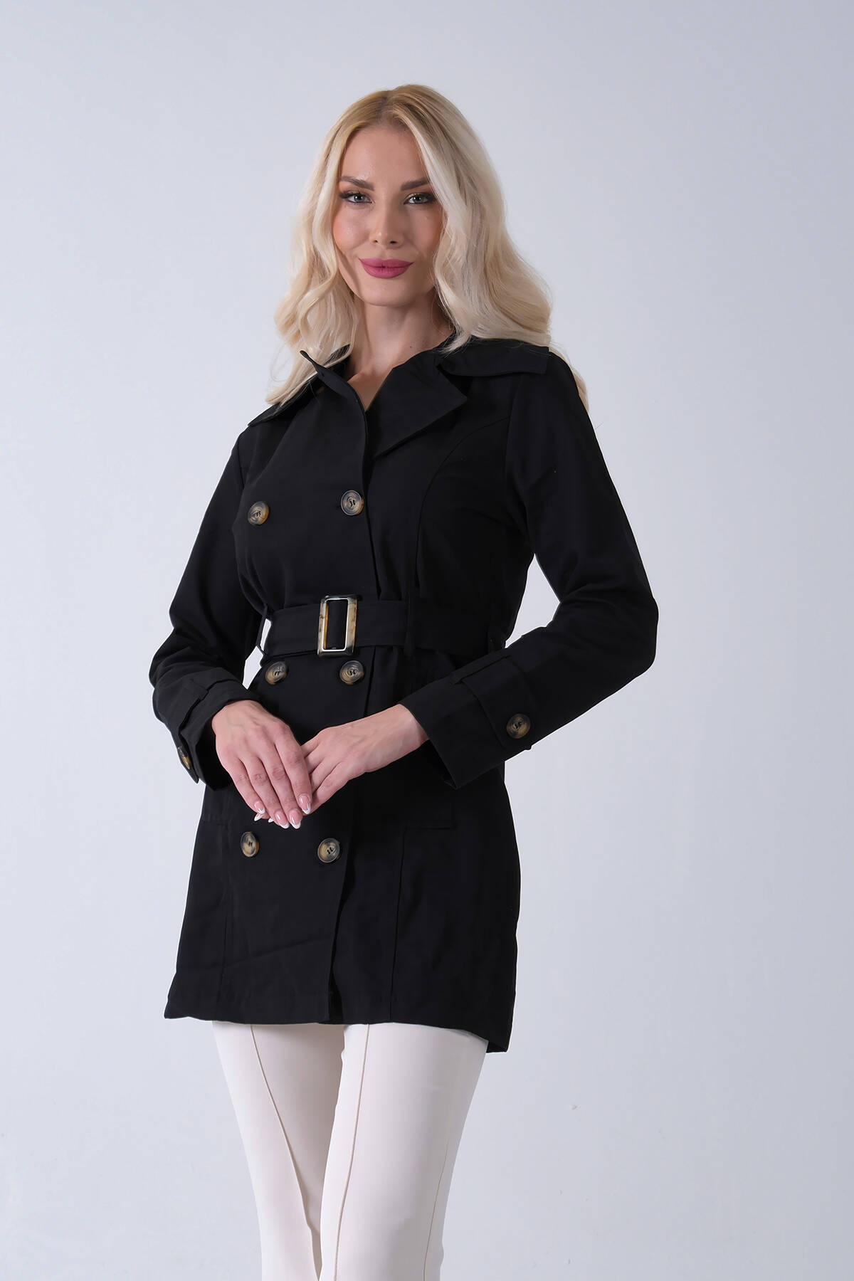 Siyah Bilek ve Omuz Apolet Detaylı Kemerli Düğme Kapamalı Trenç 4200829.01 Siyah