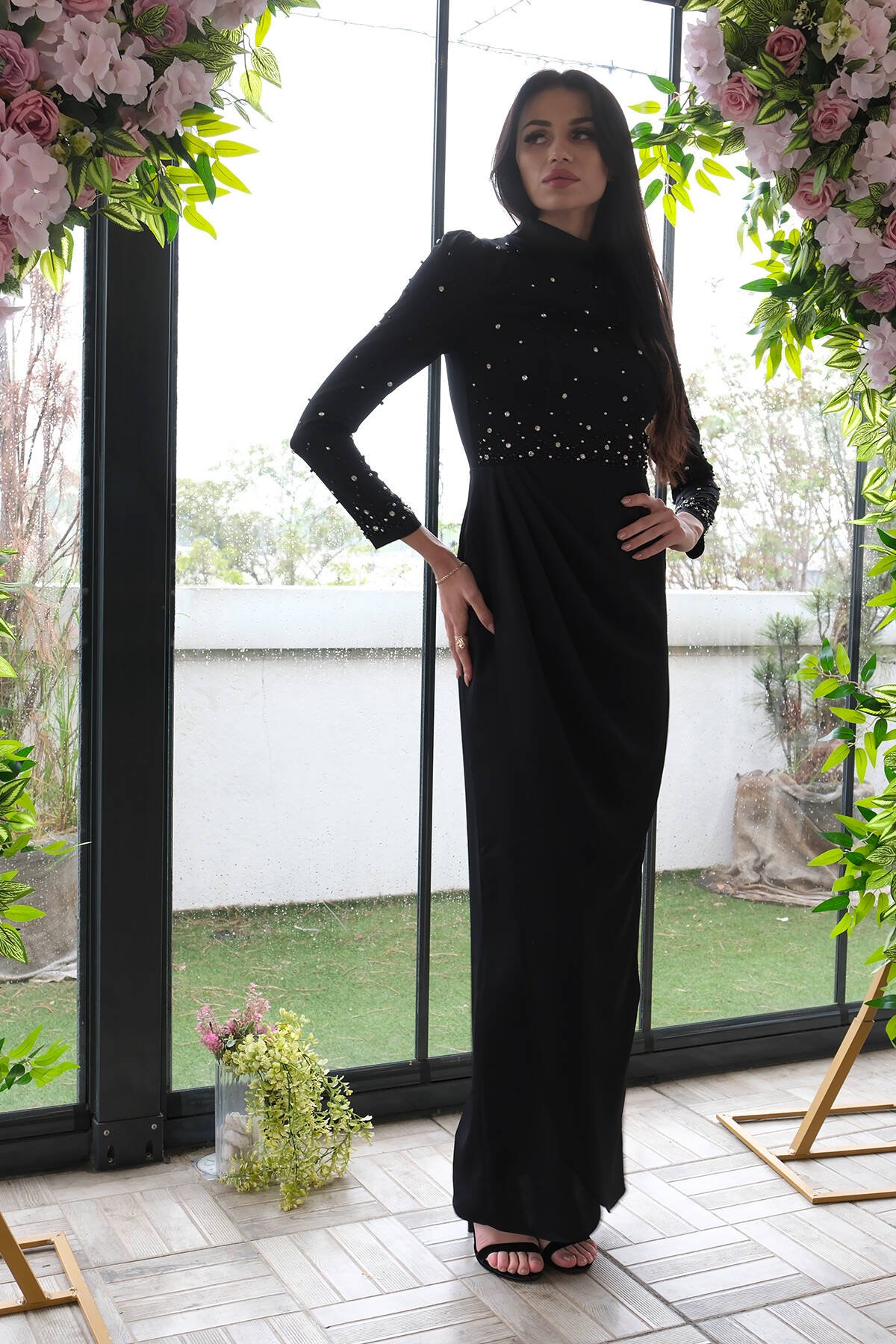 Siyah Bisiklet Yaka Taş İşlemeli Uzun Tesettür Abiye 6502508.01 - Ardanewline