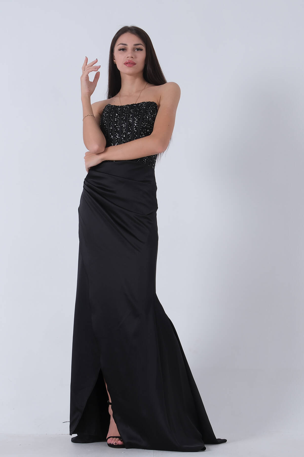 Siyah Göğüs Pul ve Taşlı Saten Abiye 9705294.01 