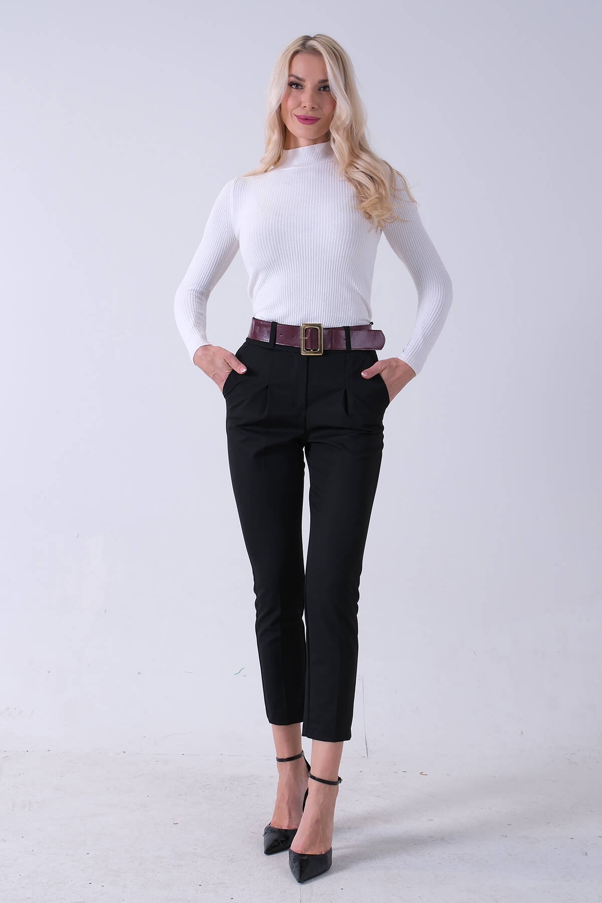 Siyah Kemerli Cepli Havuç Pantolon 03030189.01 - Ardanewline