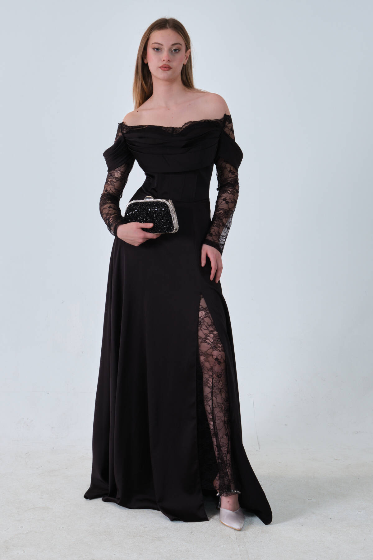 Siyah Kolları Dantel Detaylı Drapeli Abiye 9705561.01 Siyah