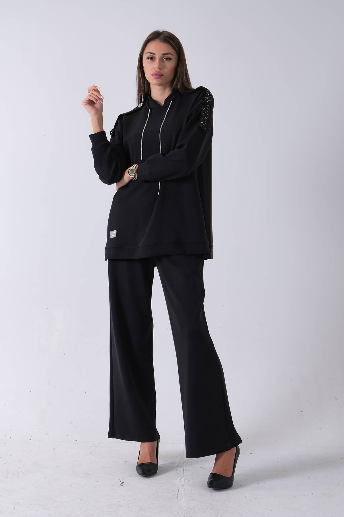 Siyah Omuz Apolet Detaylı Yakası İpli Tunik Pantolonlu Takım 4577281.01 - Ardanewline (1)