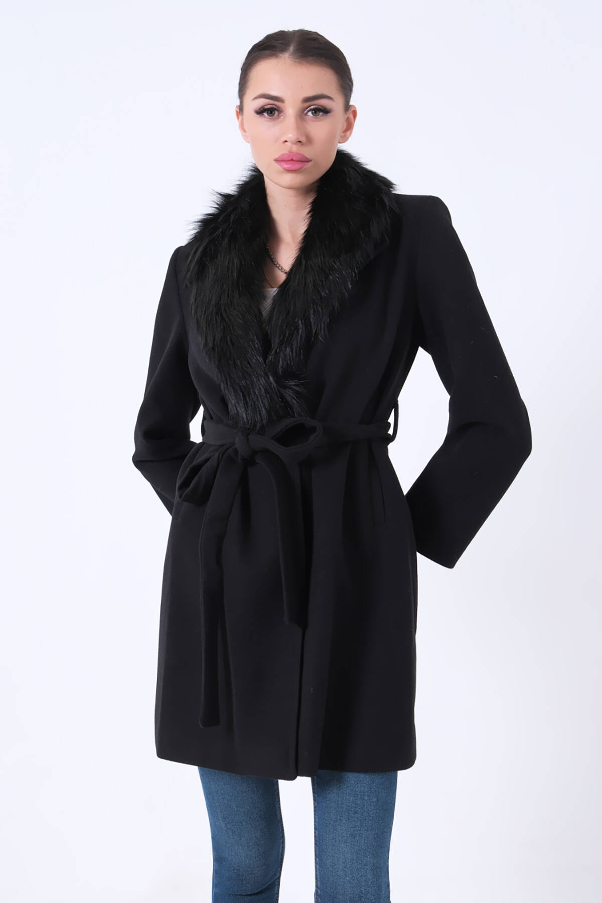 Siyah Seyyar Kürklü Çift Cepli Kaşe Kaban 0108080.01 