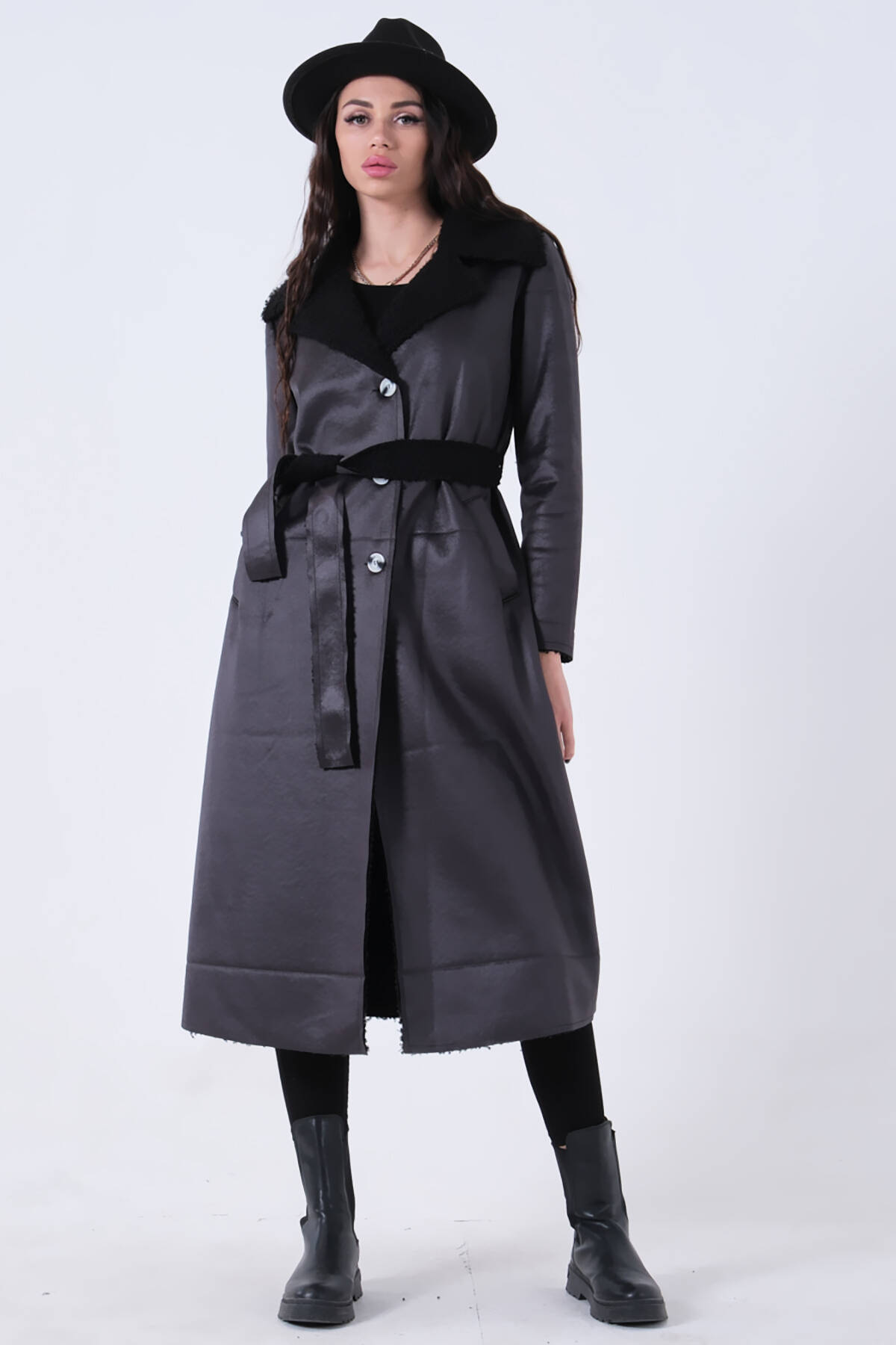 Siyah Süet Düğmeli Seyyar Kemerli Kaban 0108087.01 