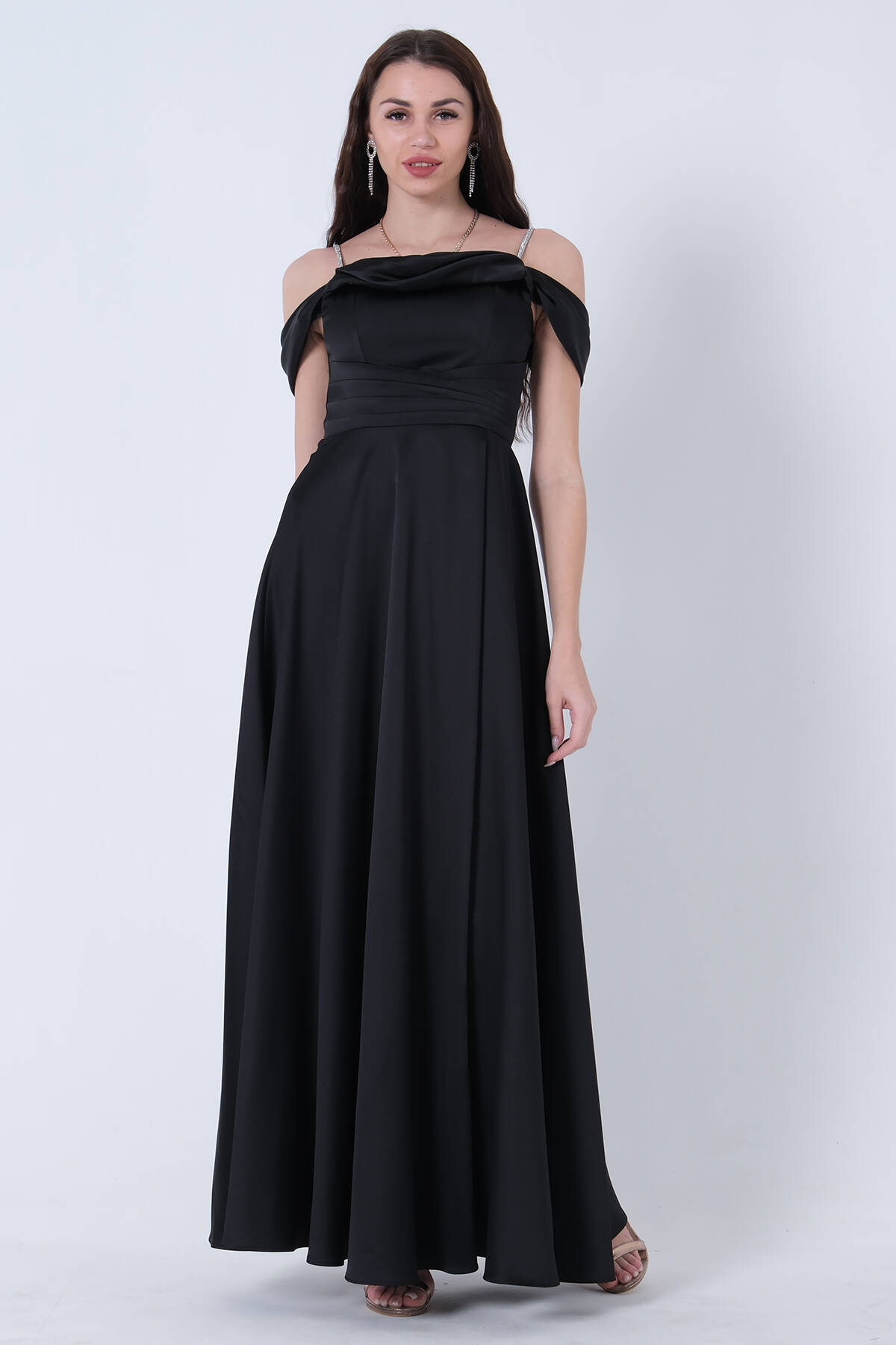 Siyah Taş Askılı Düşük Kol Saten Abiye 0806118.01 