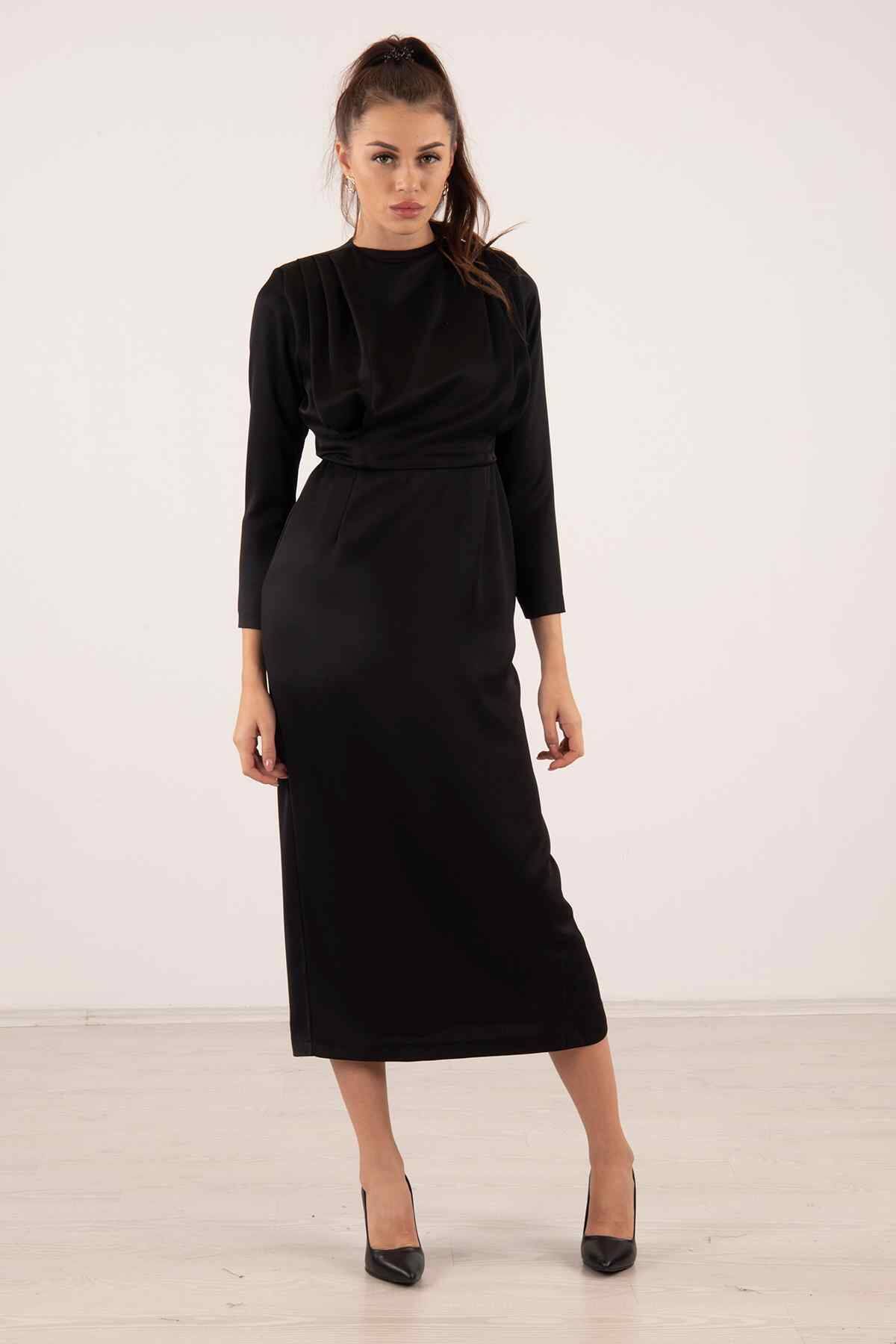 Siyah Üzeri Pilise Detaylı Saten Tesettür Abiye Elbise 6502300.01 