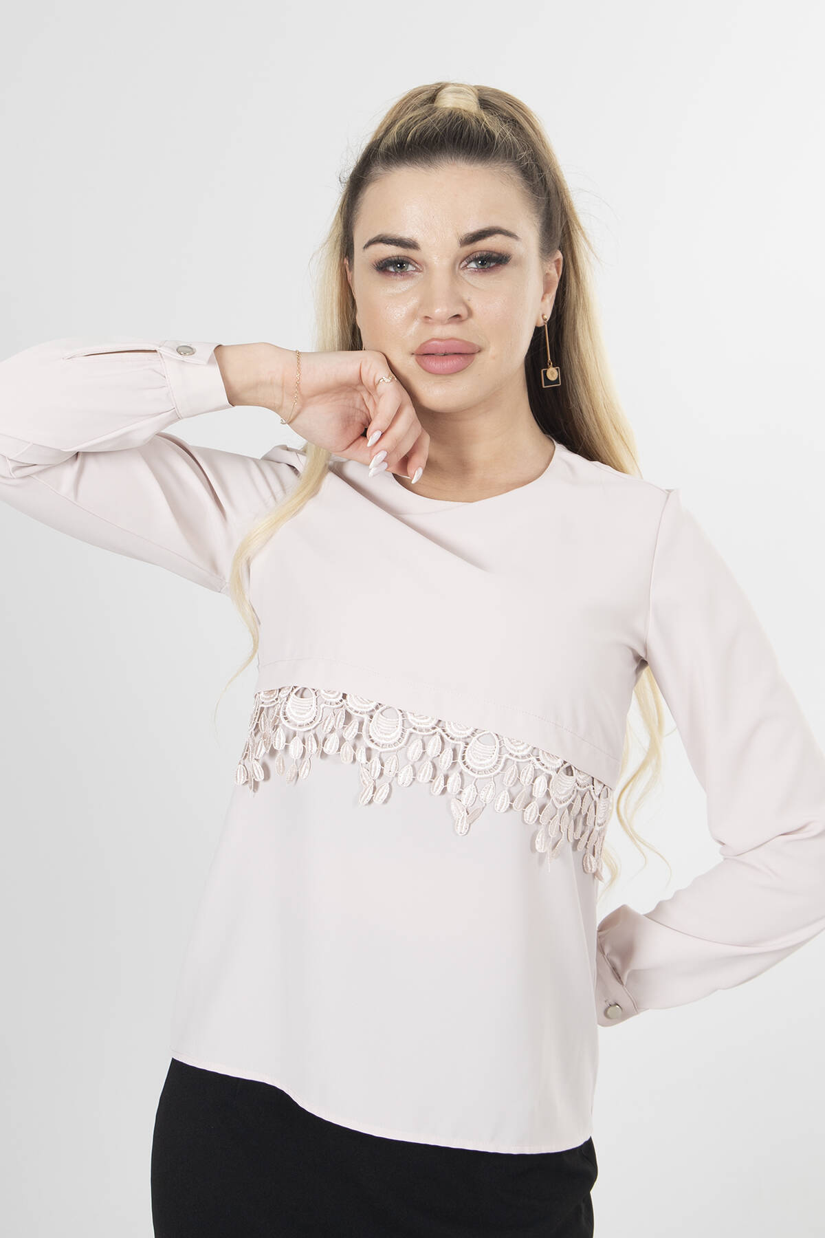 Taş Dantel Detaylı Şifon Bluz 0806567.50 