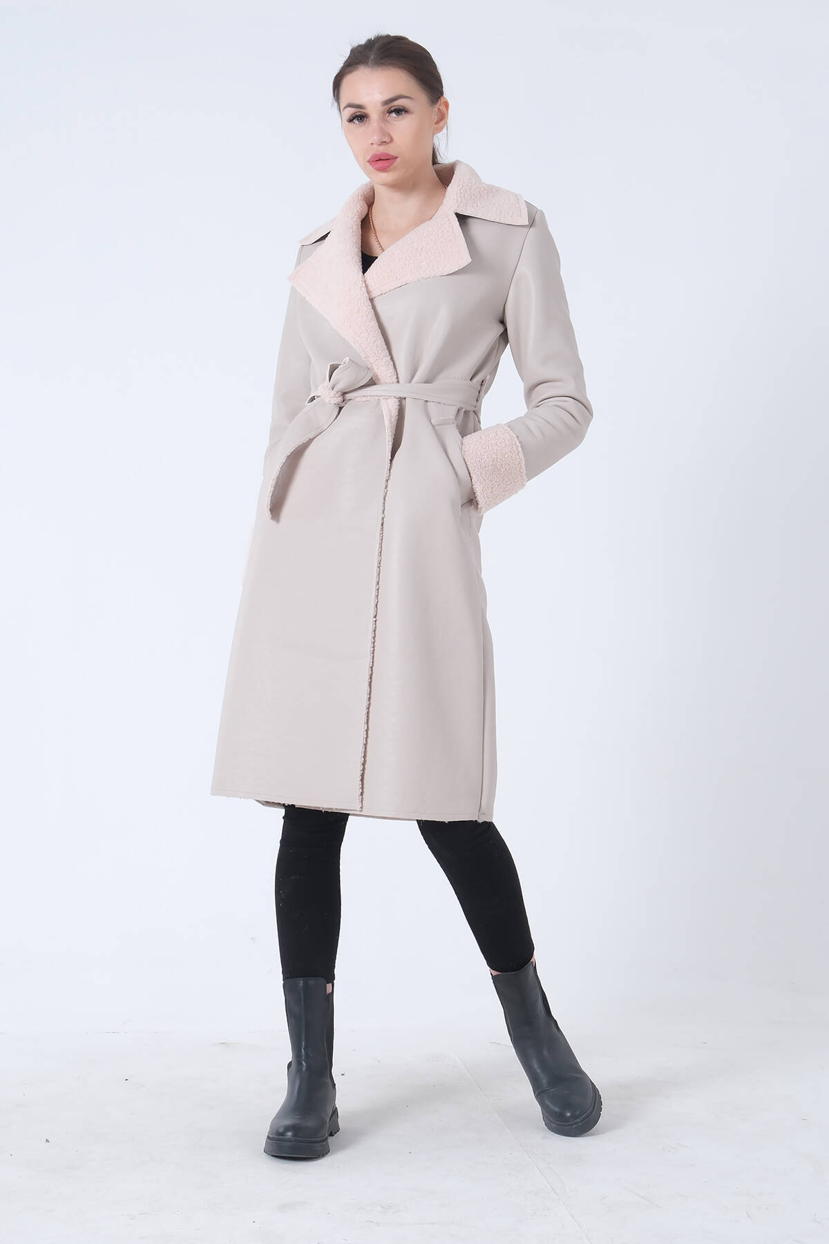 Taş Deri Biyeli Kaban 0108084.50 