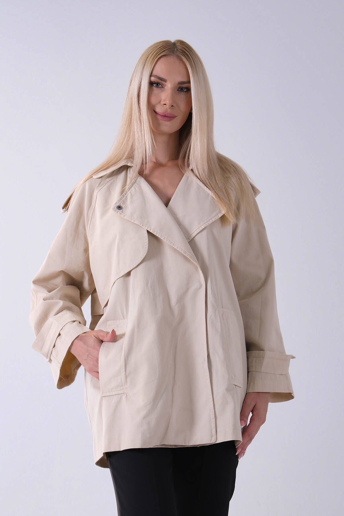 Taş Düğme Kapamalı Kuşaklı Yandan Cepli Trenç 422235.50 - Ardanewline (1)