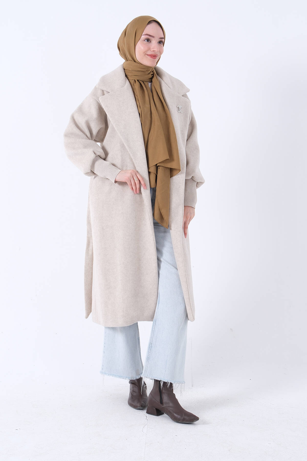 Taş Üzeri Broş Detaylı Yakalı Kemerli Kaban 940140278.50 - Ardanewline