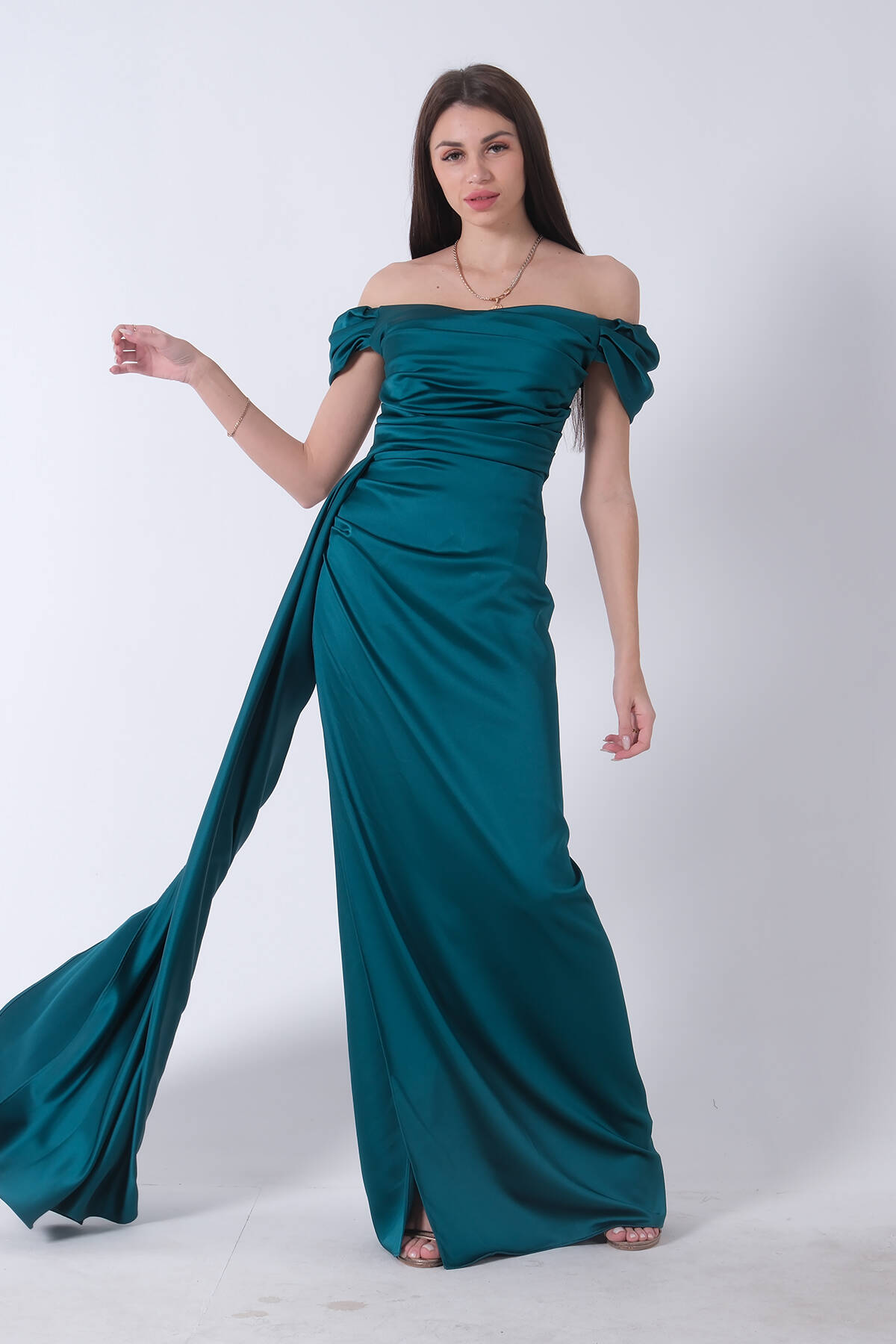 Zümrüt Drape Detaylı Saten Kumaş Abiye Elbise 9704858.123 